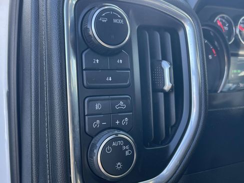 Used 2020 Chevrolet Silverado 2500 LT w/ Convenience Package AWD/4WD image 19