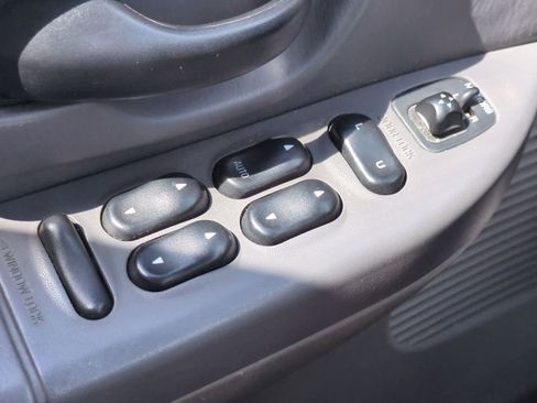 Used 2001 Ford F150 Lariat AWD/4WD image 28