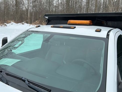 Used 2015 GMC Sierra 3500 4x4 Regular Cab w/ Sierra Convenience Package image 28