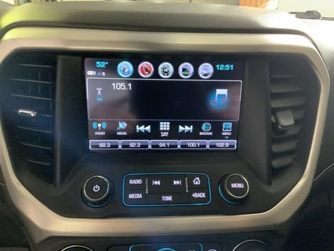 Used 2018 GMC Acadia SLT AWD/4WD image 20
