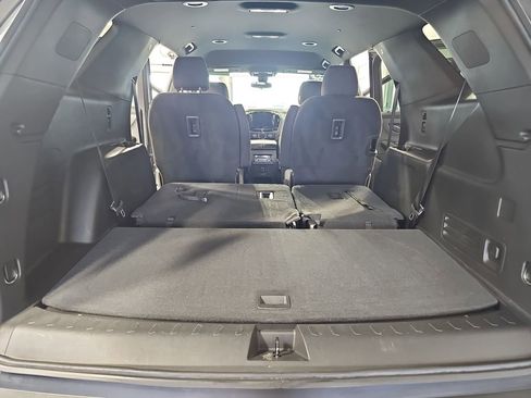 Certified 2023 Chevrolet Traverse LT w/ LPO, Floor Liner Package AWD/4WD image 18