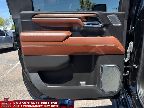 Used 2024 GMC Sierra 3500 Denali Ultimate AWD/4WD image 19