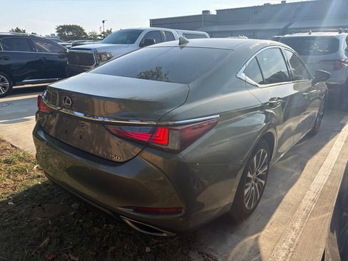 Used 2020 Lexus ES 350 w/ Premium Package FWD image 5
