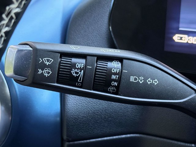 Used 2024 Chevrolet Equinox EV LT FWD image 21