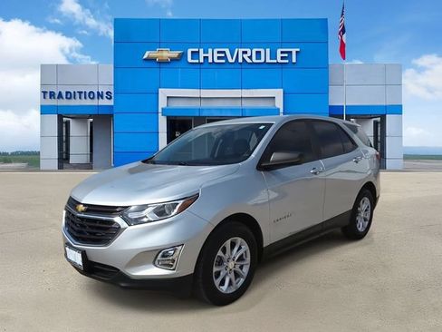 Used 2021 Chevrolet Equinox LS w/ LS Convenience Package FWD image 5