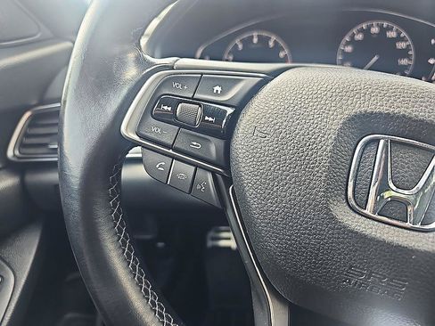 Used 2018 Honda Accord Sport image 20