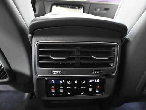 New 2026 Audi Q7 3.0T Premium Plus AWD/4WD image 34