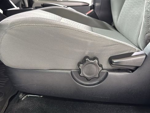 Used 2017 Toyota Tacoma SR5 image 14