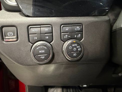 Used 2024 Chevrolet Silverado 2500 LTZ AWD/4WD image 26