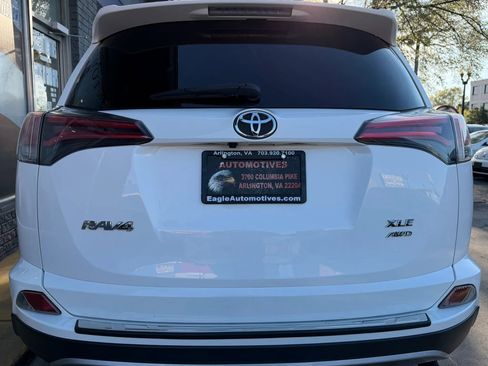 Used 2018 Toyota RAV4 XLE w/ Plus Extra Value Package image 4