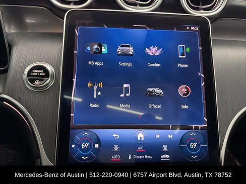 Used 2023 Mercedes-Benz GLC 300 4MATIC image 35