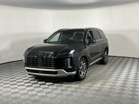 Used 2023 Hyundai Palisade SEL w/ Premium Package image 9