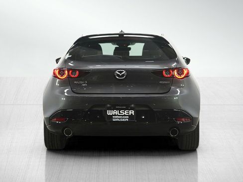 Used 2021 MAZDA MAZDA3 Hatchback w/Premium Plus Pkg image 4