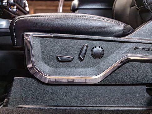 Used 2023 Ford F250 Lariat w/ Lariat Ultimate Package image 24