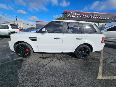 Used 2011 Land Rover Range Rover Sport HSE image 2
