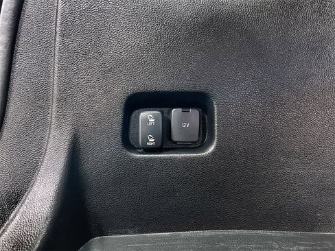 Used 2024 Ford Edge SEL image 26