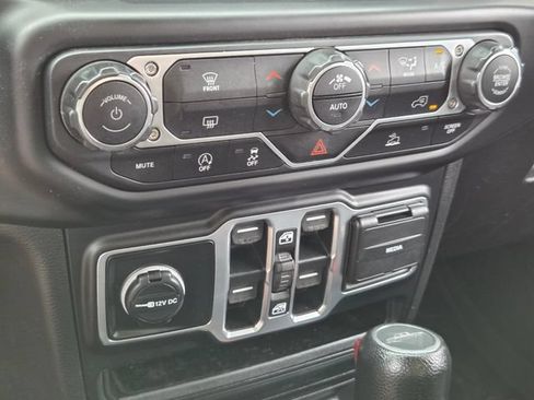 Used 2021 Jeep Gladiator Sport AWD/4WD image 20
