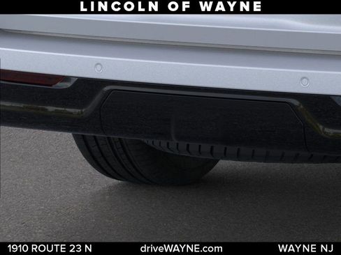 New 2025 Lincoln Navigator Reserve w/ Jet Appearance Package AWD/4WD image 24