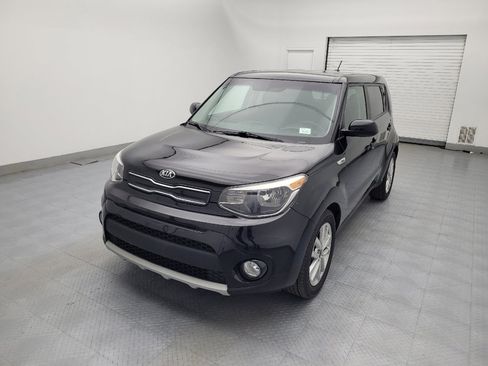 Used 2019 Kia Soul + image 15