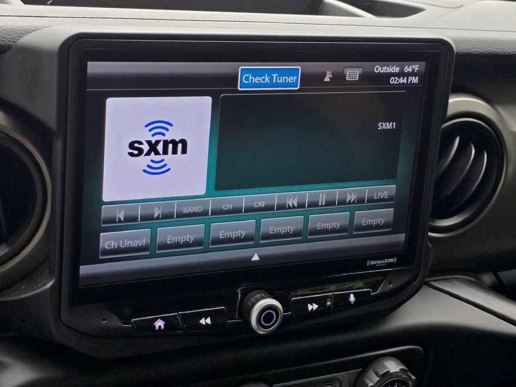 Used 2018 Jeep Wrangler Unlimited Sport AWD/4WD image 41