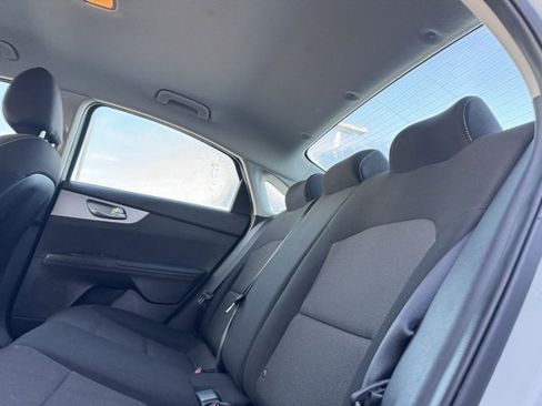 Used 2023 Kia Forte LXS w/ LXS Technology Package image 10