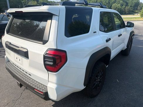 Used 2025 Toyota 4Runner SR5 RWD image 5