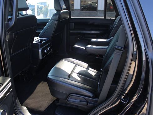 Used 2021 Ford Expedition XLT AWD/4WD image 9
