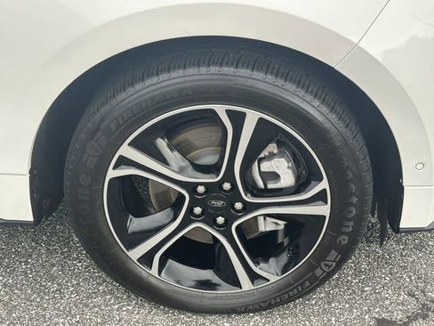 Used 2022 Ford Edge ST w/ Equipment Group 401A image 12