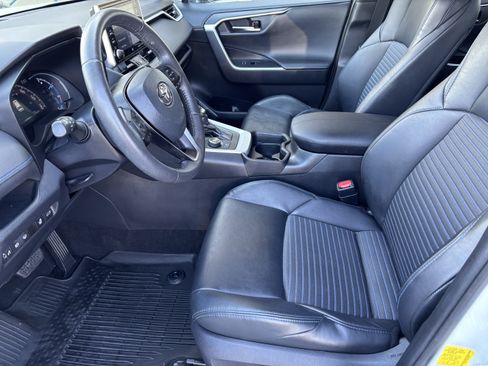 Used 2021 Toyota RAV4 XSE AWD/4WD image 13
