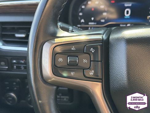 Used 2023 Chevrolet Suburban High Country AWD/4WD image 19