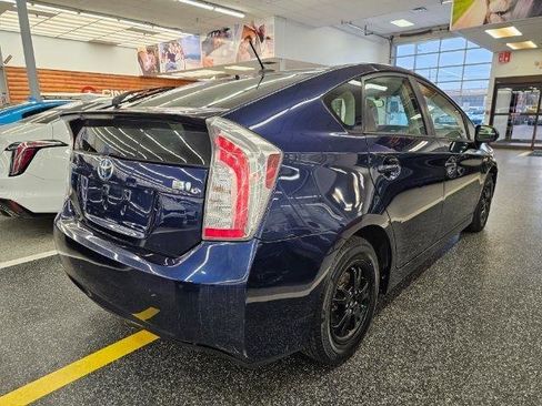 Used 2014 Toyota Prius Three FWD image 4