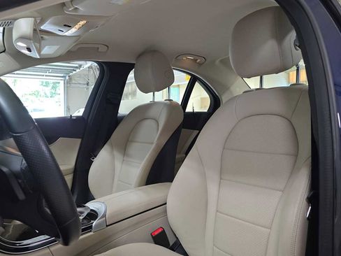 Used 2016 Mercedes-Benz C 300 4MATIC Sedan image 21