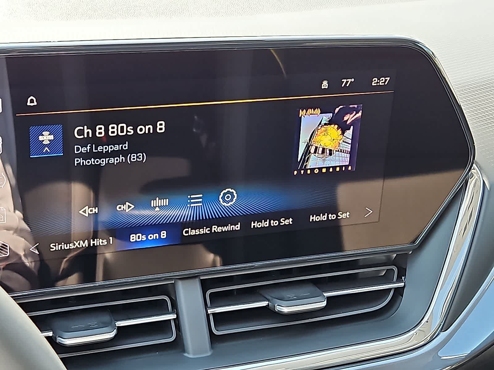 New 2026 Chevrolet Trax ACTIV w/ Sunroof Package FWD image 15
