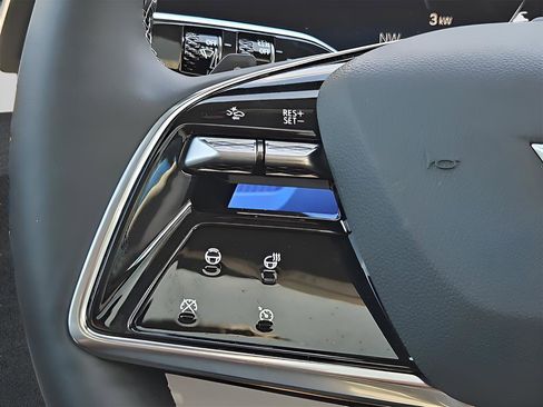 New 2025 Cadillac Optiq Sport 1 image 18