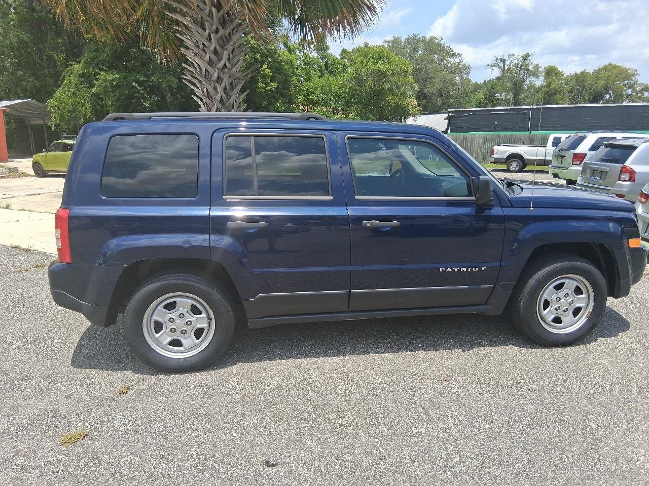 Used 2014 Jeep Patriot Sport FWD image 6