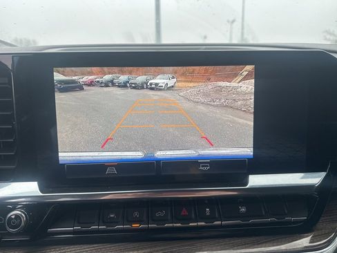 Used 2024 GMC Sierra 1500 Elevation image 19