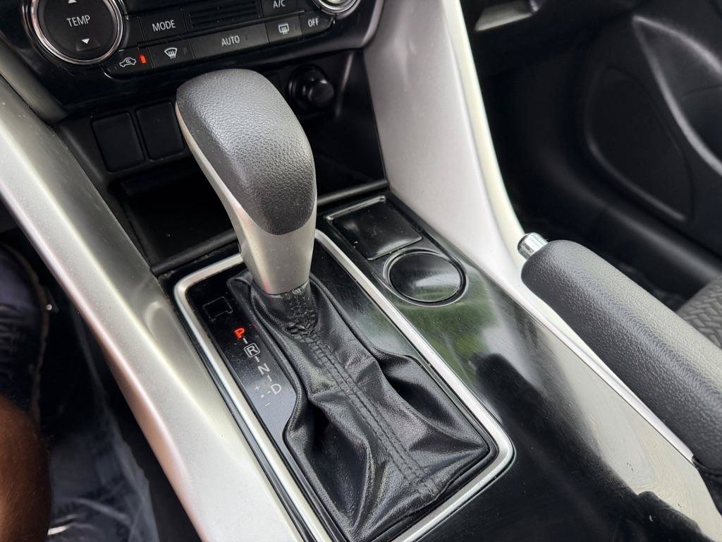 Used 2020 Mitsubishi Eclipse Cross ES FWD image 34