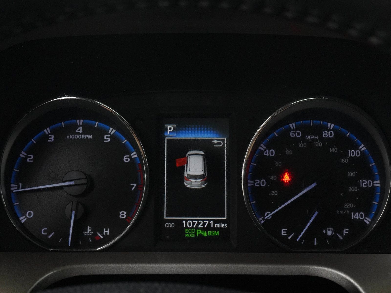 Used 2018 Toyota RAV4 Platinum AWD/4WD image 24