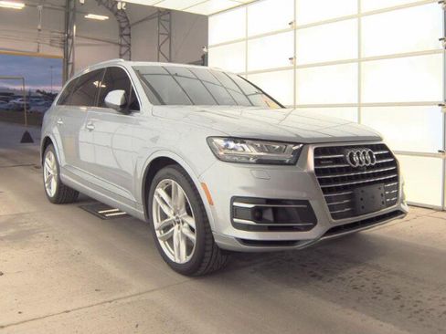 Used 2018 Audi Q7 3.0T Prestige w/ Prestige Package AWD/4WD image 3
