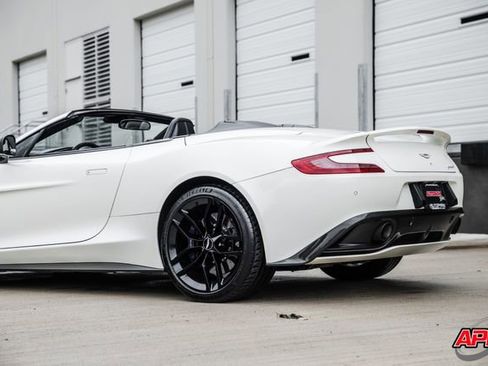 Used 2016 Aston Martin Vanquish Volante image 53