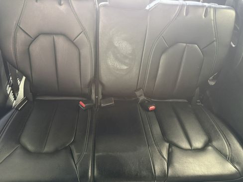 Used 2022 Chrysler Pacifica Touring-L w/ S Appearance Package FWD image 14