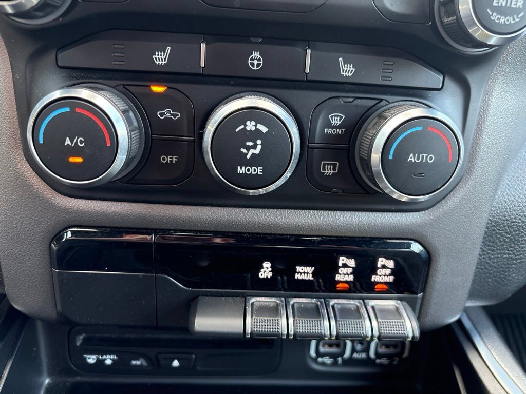 Used 2019 RAM 1500 Big Horn AWD/4WD image 38