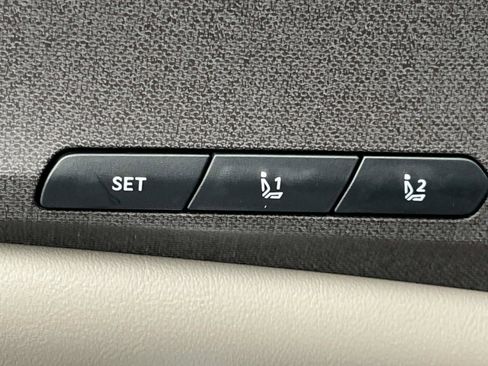 New 2026 Kia Carnival EX image 22