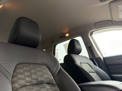 Used 2024 Nissan Pathfinder SV AWD/4WD image 20