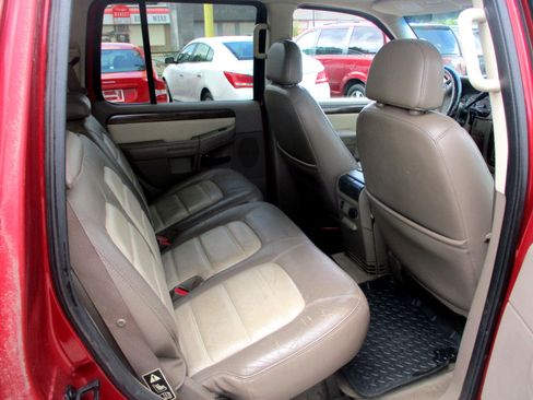 Used 2002 Ford Explorer Eddie Bauer image 9