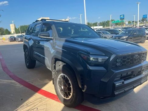 Used 2025 Toyota 4Runner TRD Off-Road Premium w/ Tow Technology Package AWD/4WD image 3