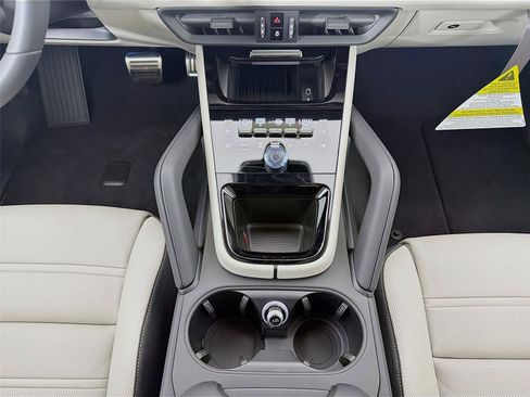 New 2026 Porsche Cayenne GTS AWD/4WD image 20