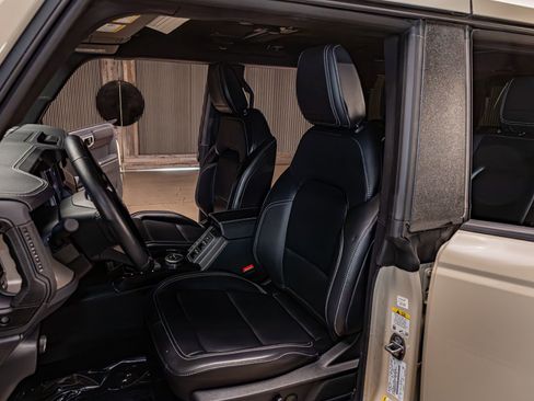 Used 2025 Ford Bronco Outer Banks image 20