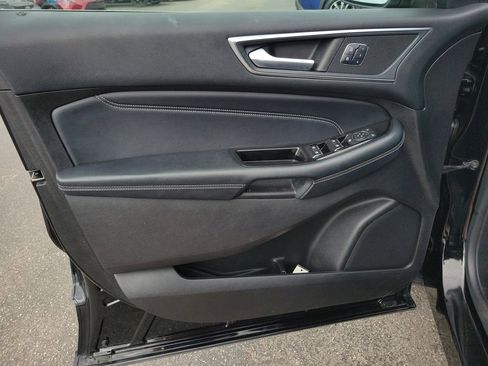 Used 2017 Ford Edge Titanium w/ Equipment Group 302A image 21