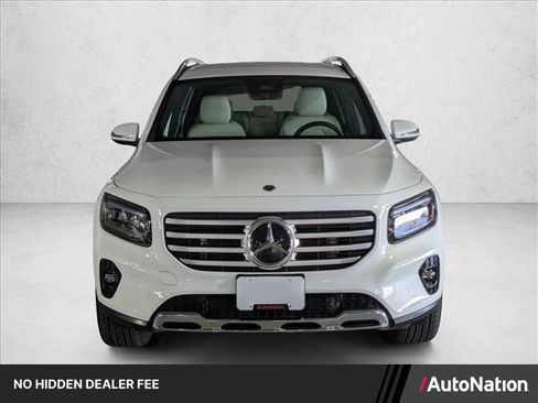 Used 2026 Mercedes-Benz GLB 250 image 1